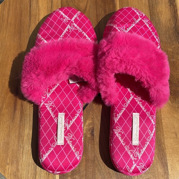 Victoria’s Secret Satin Signature Slipper Size Large 9-10 - Picture 6 of 10